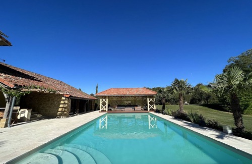 Thermes-Magnoac Otro | Stunning Gascon farmhouse in totally private setting