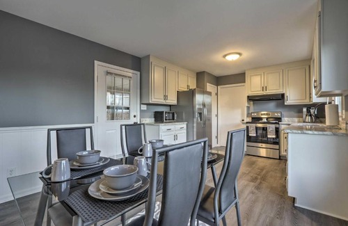 Greensboro Casa | Stunning Greensboro Home with Deck and Pond View!