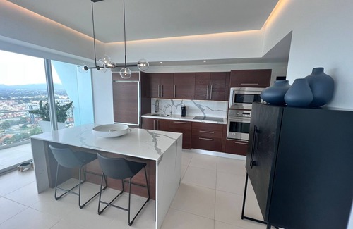 Puerto Vallarta Condominio | STUNNING HIGHEND 1BR AT ICON PUERTO VALLARTA