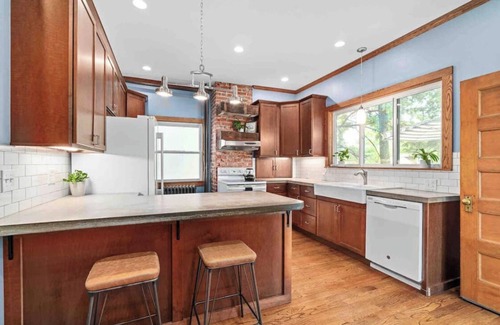 Southmoreland Casa | Stunning Historic Home WALK to Plaza & Westport!