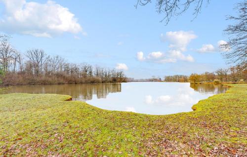 Egriselles-le-Bocage Casa | Stunning Home In Égriselles-Le-Bocage