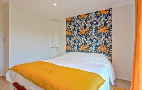 La Hague Casa | Stunning Home In Flottemanville-Hague