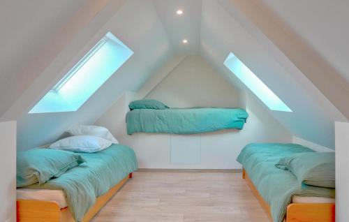 La Hague Casa | Stunning Home In Flottemanville-Hague