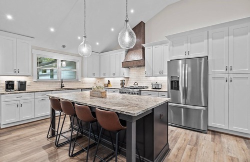 North Raleigh Casa | Stunning Home, conveniently located in Raleigh