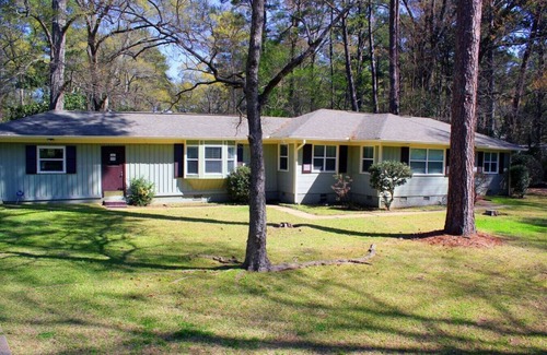 Tougaloo Casa | Stunning Home In A Leafy And Quiet Neighborhood