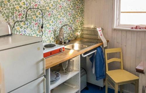 Undal Casa | Stunning Home In Åkerberga With Sauna