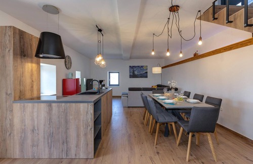 Ledenice Casa | Impresionante casa en Bater