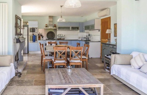 Callian Casa | Stunning Home In Callian With 4 Bedrooms, Wifi And Outdoor Swimming Pool