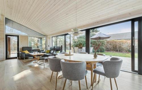 Dronningmolle Casa | Stunning Home In Dronningmølle