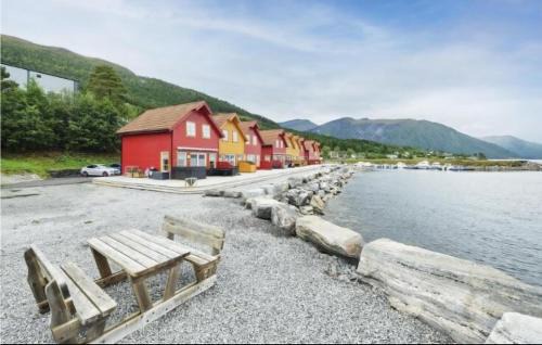Eidsvag Casa | Stunning Home In Eidsvåg I Romsdal