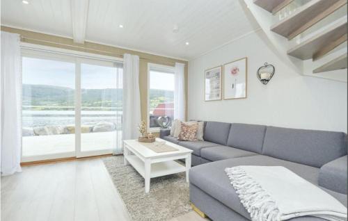 Eidsvag Casa | Stunning Home In Eidsvåg I Romsdal