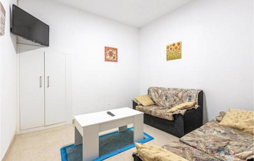 Sardinero Casa | Stunning Home In Fisterra With Kitchen