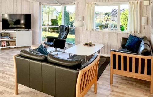 Flovt Strand Casa | Stunning Home In Haderslev With Sauna