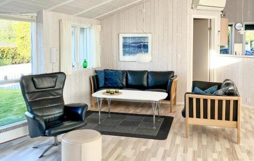 Flovt Strand Casa | Stunning Home In Haderslev With Sauna