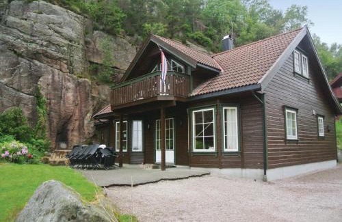 Lindesnes Casa | Stunning Home In Lindesnes With Sauna