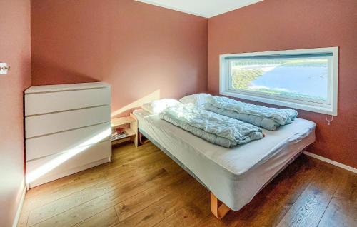Lindesnes Casa | Stunning Home In Lindesnes With Wifi