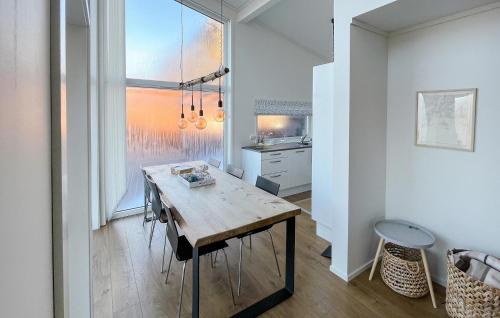 Lindesnes Casa | Stunning Home In Lindesnes With Wifi