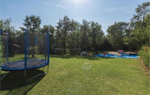 Kadumi Casa | Stunning Home In Porec With Kitchen