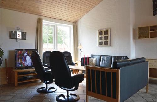 Lodbjerg Hede Casa | Stunning Home In Ringkøbing With Sauna