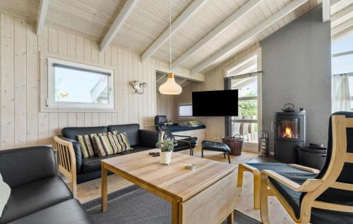 Klegod Strand Casa | Stunning Home In Ringkøbing With Sauna