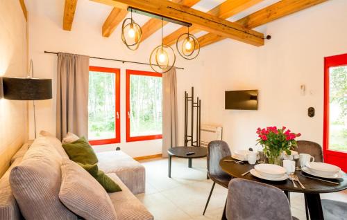 Debina Casa | Stunning Home In Rowy With Wifi