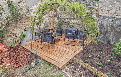 Thenay Casa | Stunning Home In Thenay With Wifi