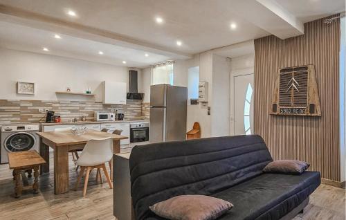 Thenay Casa | Stunning Home In Thenay With Wifi