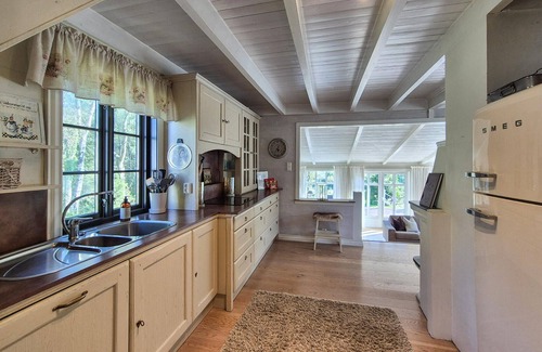 Vikebygd Casa | Stunning home in Vikebygd with house a mountain view