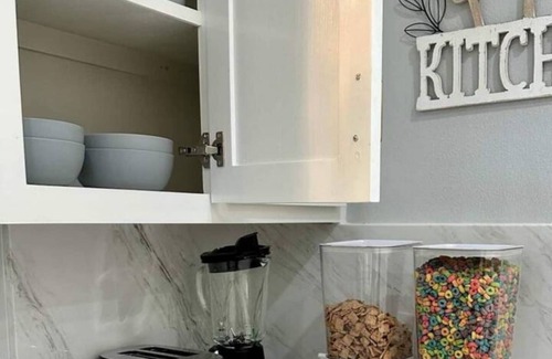 McAllen Casa | Stunning Home, Minutes to Mall, Airport &Hospitals