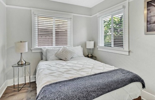 Logan Heights Casa | Stunning Home near Downtown/ Balboa Park/ San Diego Zoo