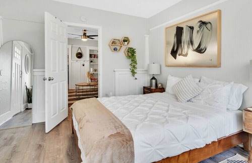 Logan Heights Casa | Stunning Home near Downtown/ Balboa Park/ San Diego Zoo