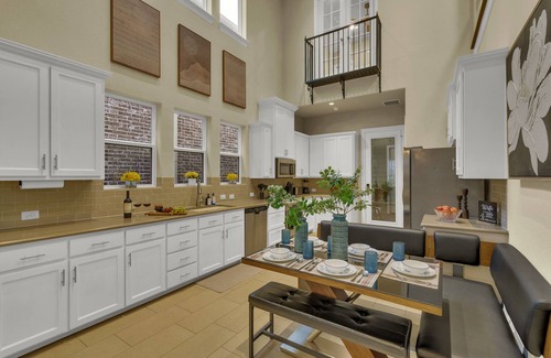 Flower Mound Casa | Stunning Home near Gaylord Texan-Golf-Grapevine-Restos-Bars-Trails-Lake-DFW ARPT
