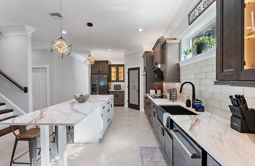 Pinellas Park Casa | Stunning house in Pinellas Park - Pool Heat Avail