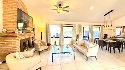 San Antonio Tlayacapan Casa | Stunning Lake Chapala Retreat with Modern Amenities