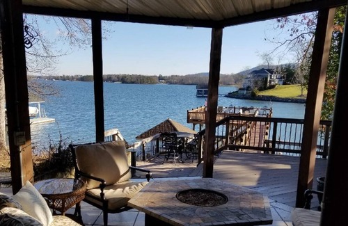 Penhook Casa | Stunning lake front with private dock and pontoon boat available for rent