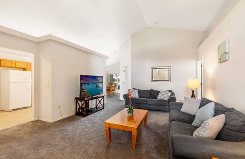 Kissimmee Villa | Impresionante vista al lago con piscina privada, cerca de Disney, sala de juegos, wifi gratuito, golf