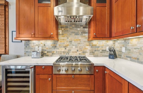 Sierra Shores Condominio | Stunning Lakefront Views, Hot Tub, A/C, Sierra Shores #1