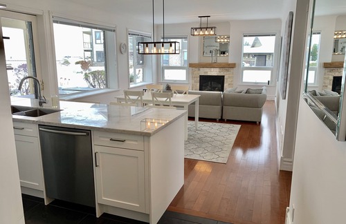 Collingwood Chalet De Esquí | Alquiler amueblado frente al lago en Collingwood