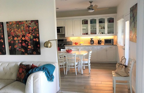 Rancho Mirage Condominio | Espectacular frente al lago en el desierto! Septiembre y diciembre ¡VENTA! Lake Mirage Tennis Clu
