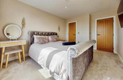 South Benfleet Casa | STUNNING LARGE GROUP 5 Bedroom House