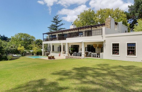 Constantia Casa | Impresionante casa grande en Constantia Superior