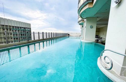 Ermita Apartamento | Stunning & Luxury 4BR in Manila Bay White Beach