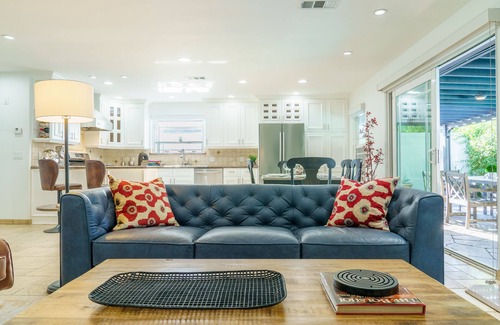 West Hills Casa | Stunning Luxury Home /w Private Pool & Spa