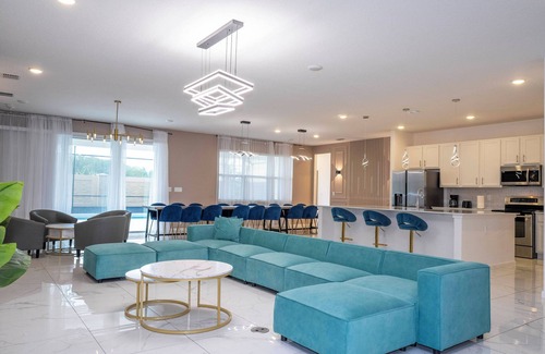 Kissimmee Casa | Stunning Mansion 15 ensuites