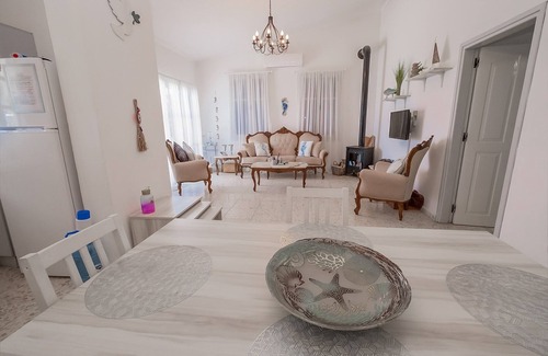 Yeni Erenkoy Casa | Stunning Mediterranean Sea View
