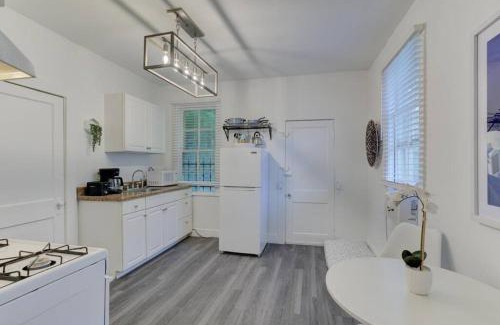 Central Gardens Apartamento | Stunning Memphis Neighborhood Guest House