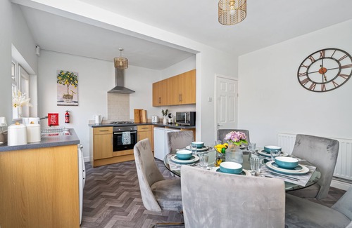 Doncaster Casa | Stunning Modern Home 4 mins from Racecourse