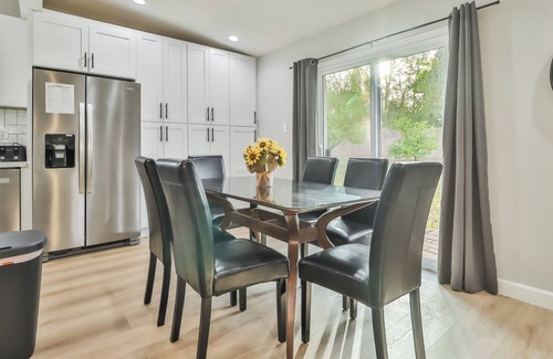 North Hills West Casa | Stunning Modern Home in the Heart of North Hills – 15907 Tuba St, CA 91343