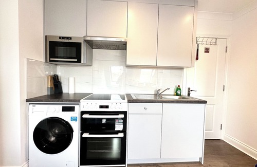 West Hendon Apartamento | Stunning Modern, Private Apartment, 15 Mins To Central London