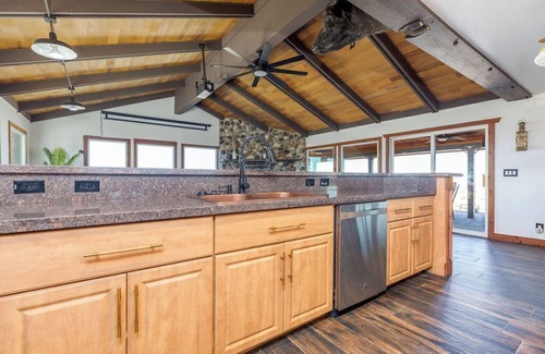 Ridgecrest Casa | Stunning Mojave Desert, CA Home - Recreation, Views, Death Valley & Other Parks